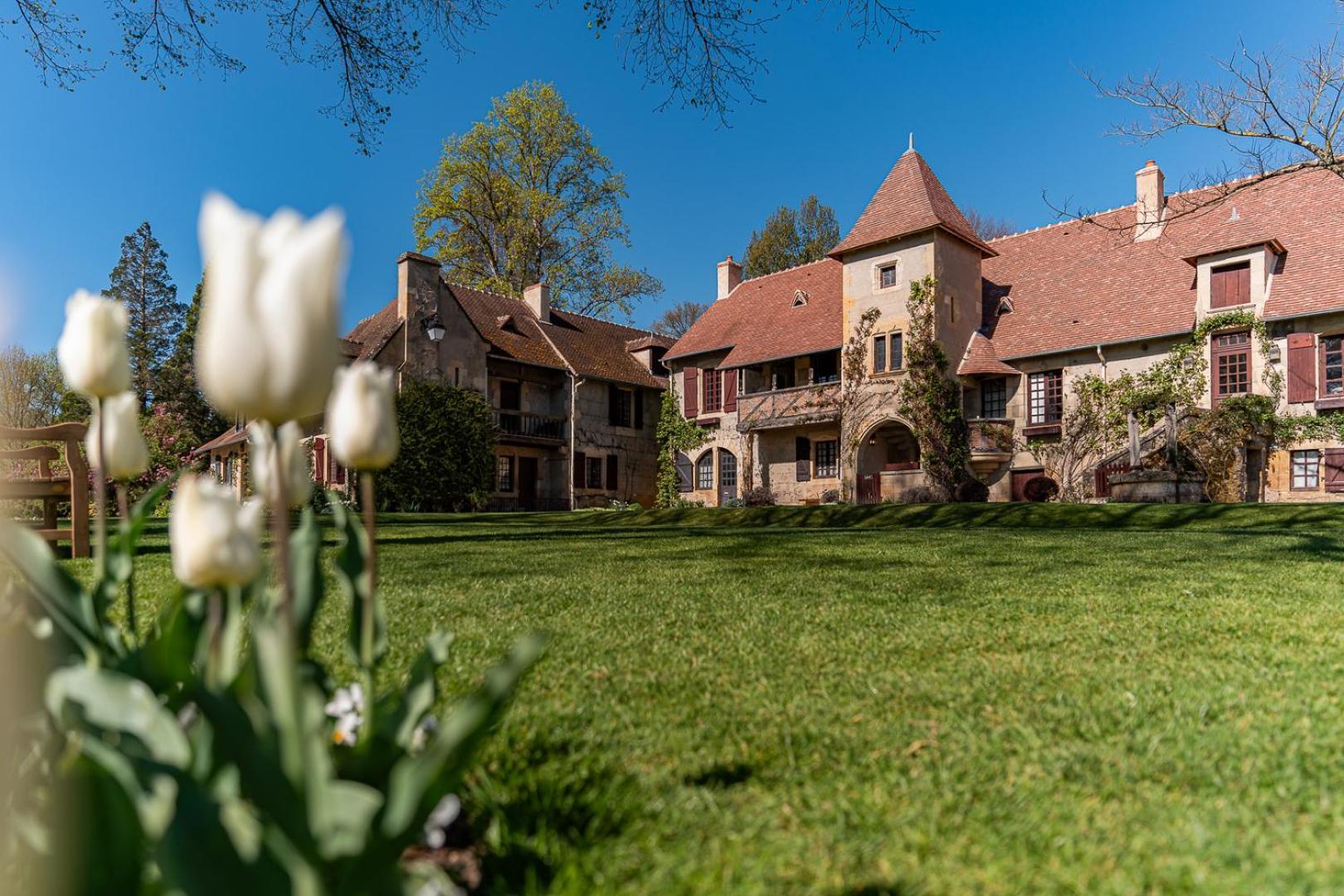 La Maison De La Tour Apremont-sur-Allier Экстерьер фото